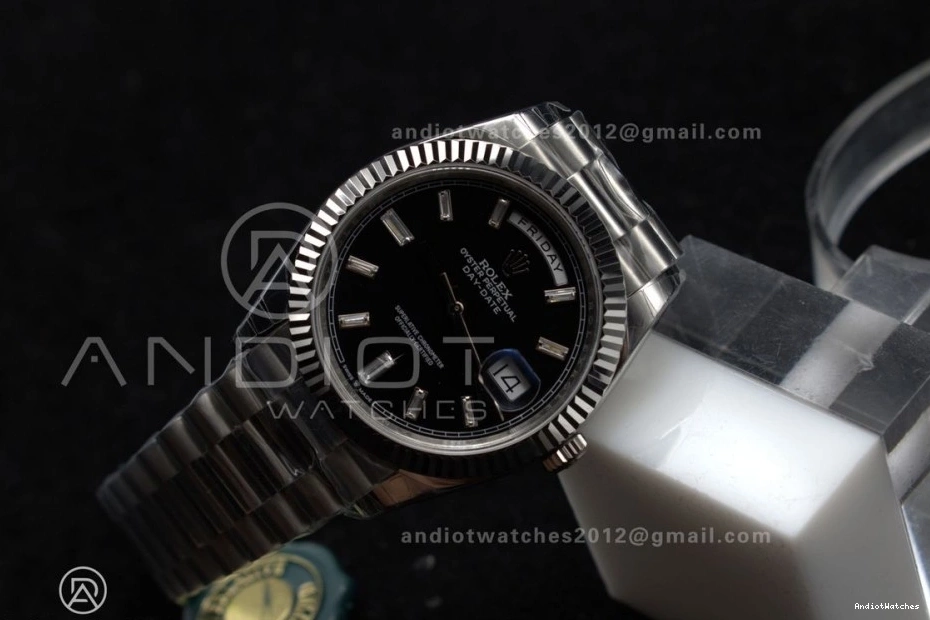 A Weight Crystal Black Dial 40 GSF on Bracelet SS Gain DayDate 718 President Bright 1002